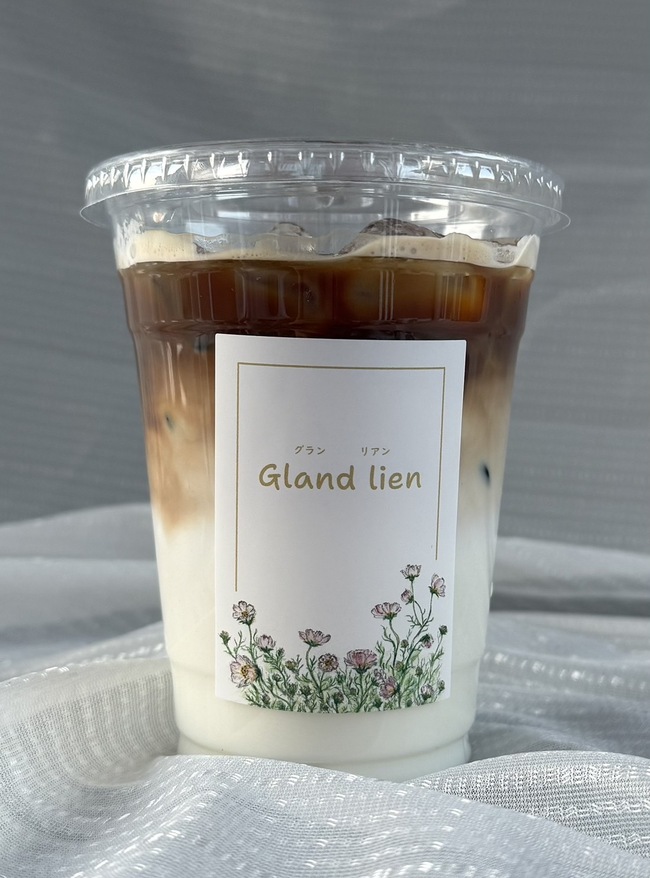 コーヒー、カフェラテ、ジュース