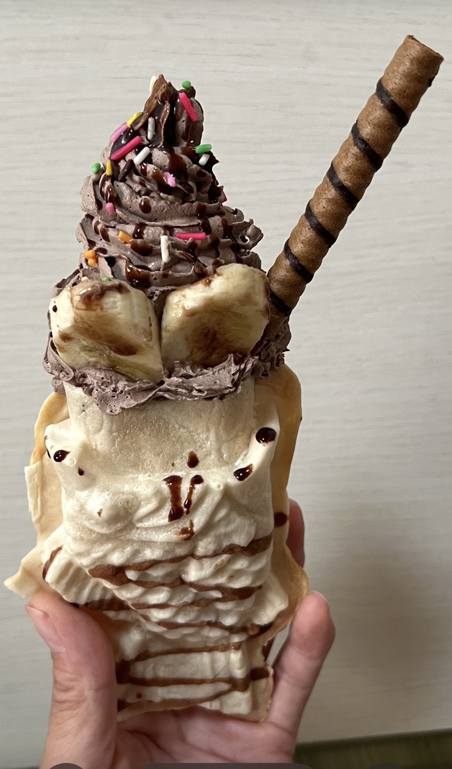 たい焼きパフェ　チョコバナナ