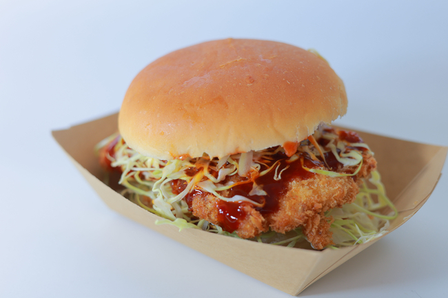 特製「チキンバーガー」