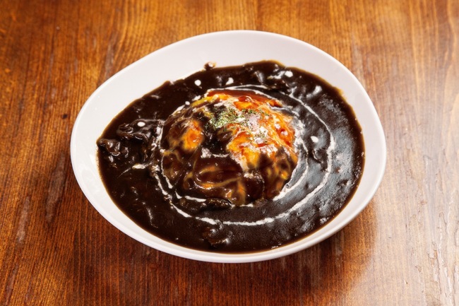 イカスミカレーオムライス