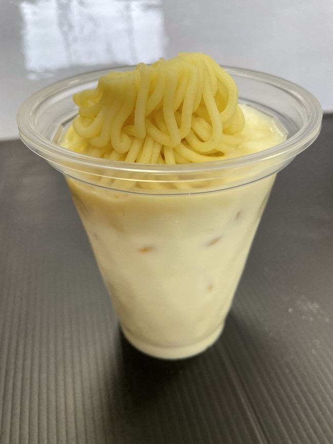 焼き芋モンブランラテ