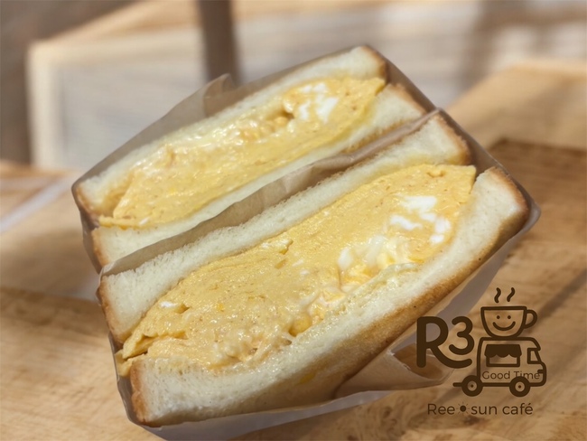 だし巻きタマゴトーストサンド