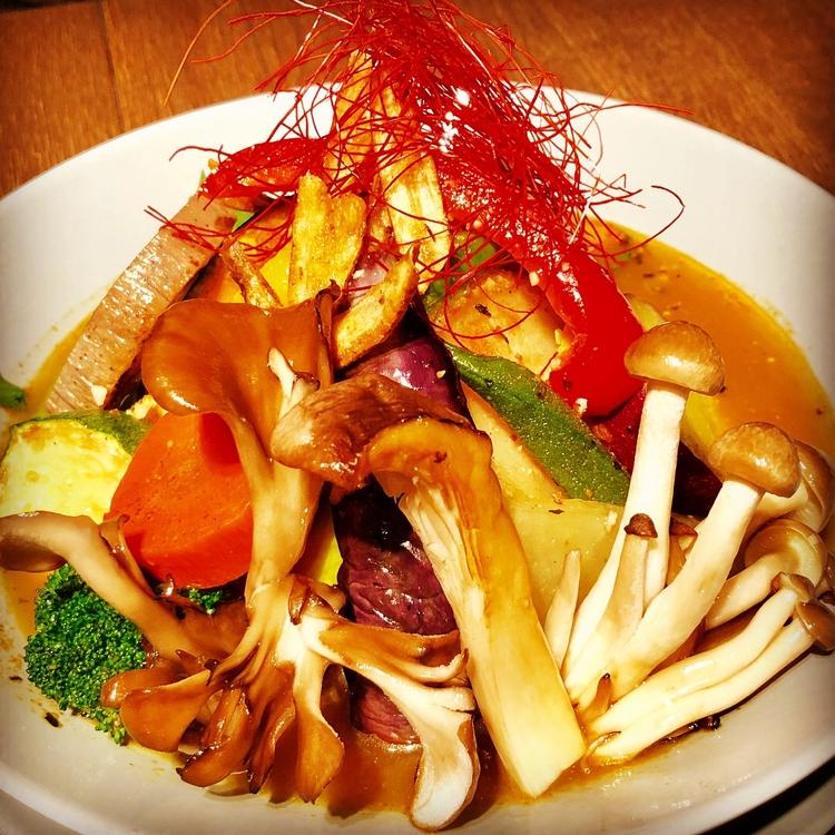 無添加薬膳スープカレーCOSMOS三軒茶屋