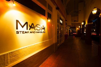 シンガポールにも店舗展開しています。