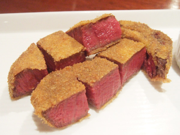 シャトーブリアンのビフカツ等肉料理も多数