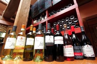イタリア本土で買い付けしてくるワイン
