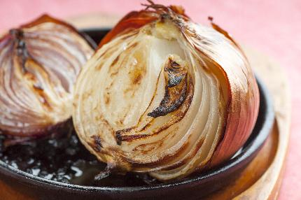 人気のまるごと玉葱焼き!