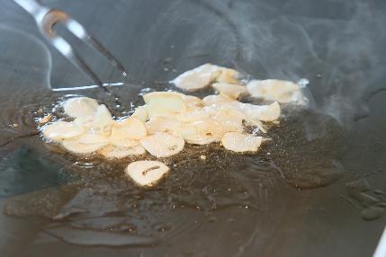 青森県産にんにくのチップ