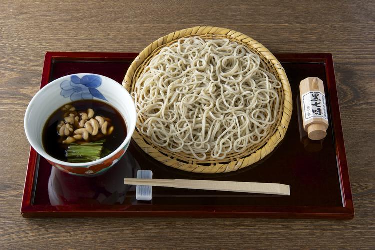 「白子ざるそば」冬季限定の希少メニュー