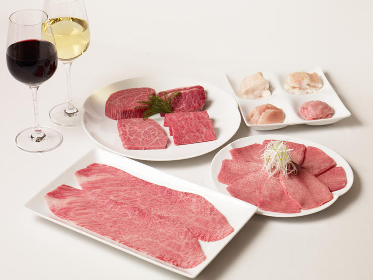 極上の黒毛和牛にあう、お酒もご用意!