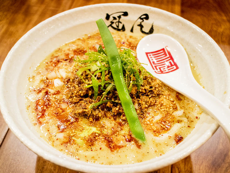 胡麻とスパイスの利いた鶏坦湯らぁめん