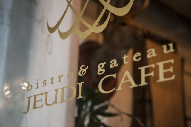 jeudi cafe