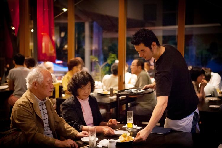常連様とも会話が弾みます