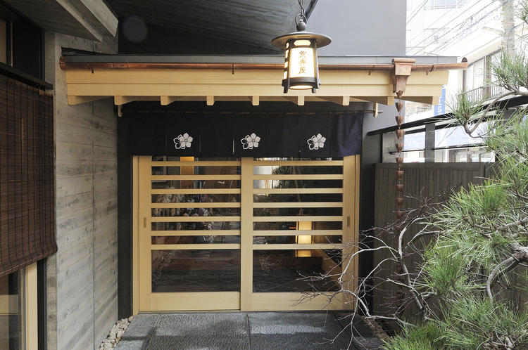 2017年3月に本店リニューアルオープン