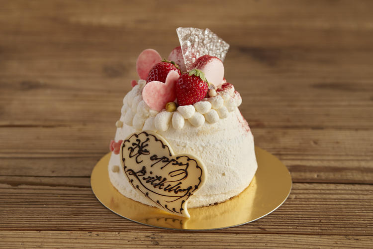 ◇オーダーメイドの誕生日ケーキも…◇