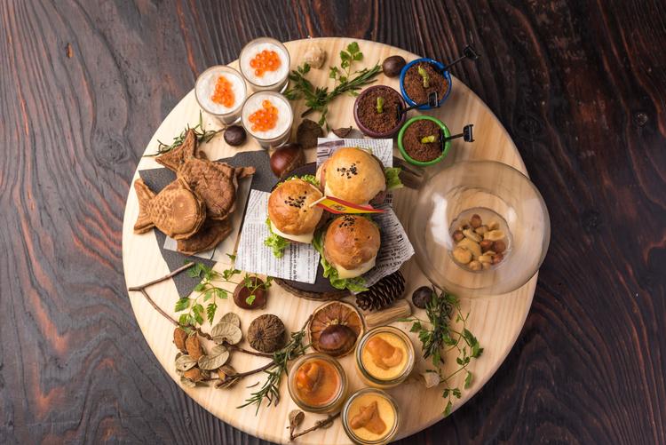 スペイン人シェフ監修の本場の料理を。