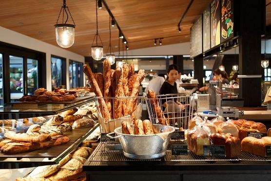 ベーカリー&レストラン沢村 軽井沢 ハルニレテラス