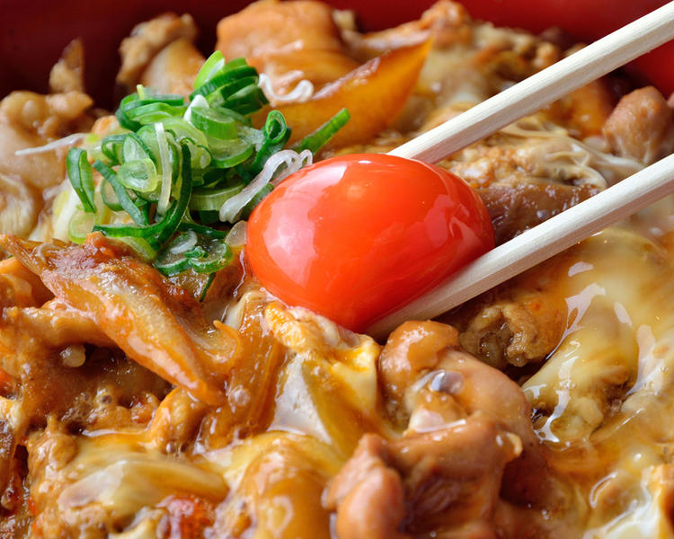 大人気のとり藤特製の親子丼★
