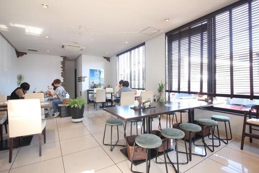 cafe queue