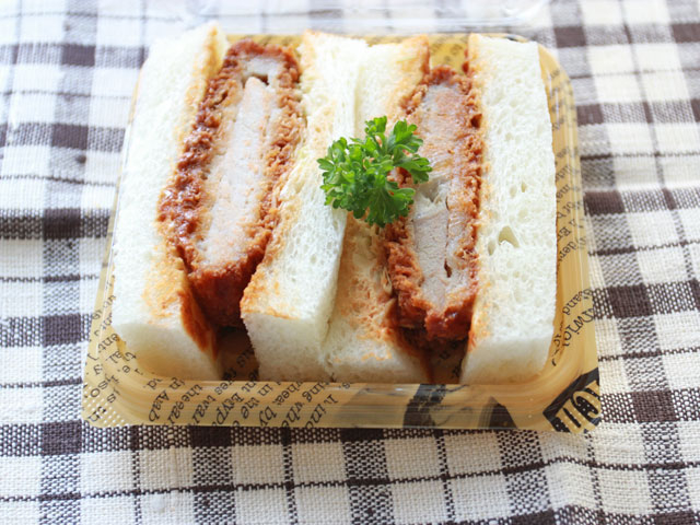 513BAKERY 四日市笹川通り店