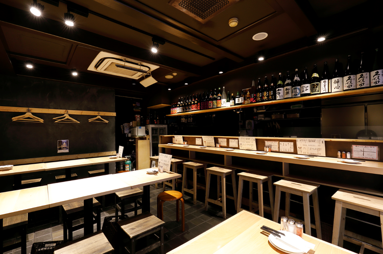 ライヴ感あふれる店内。