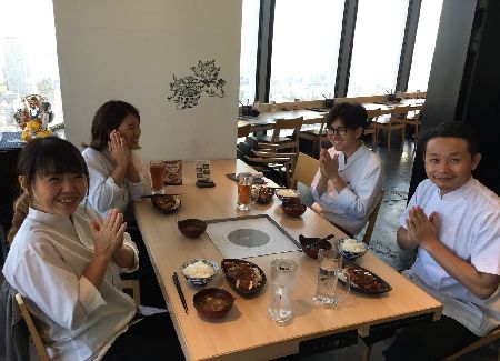絶品のまかない付き!