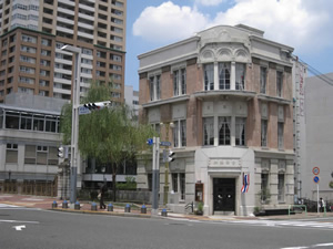 レトロな建物で暖かい雰囲気