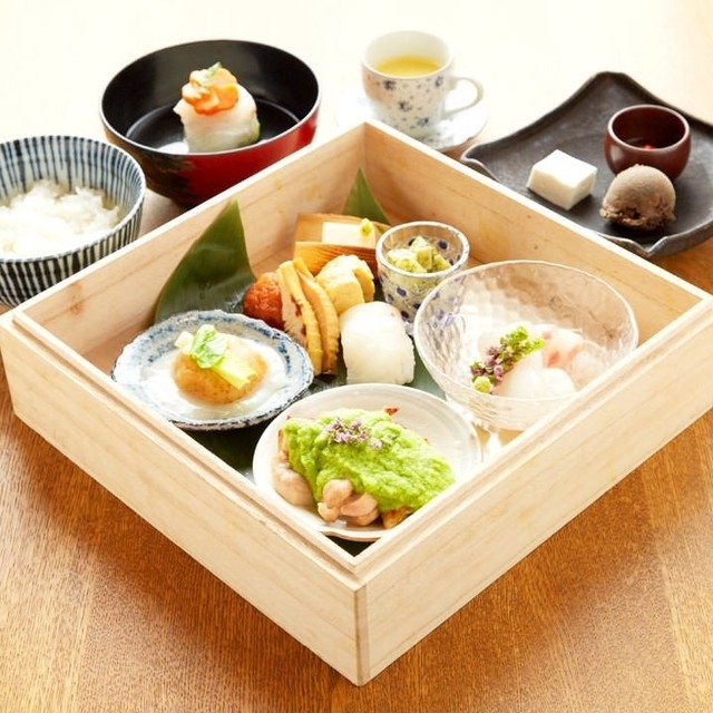 季節の食材を京くずし割烹で