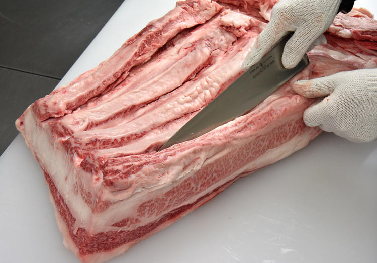 ◎お肉のカット技術、知識を活かす!
