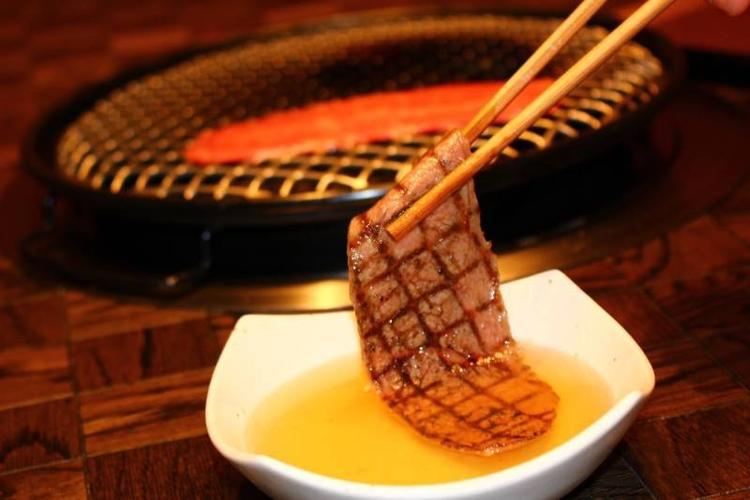 こだわりの出汁焼肉です