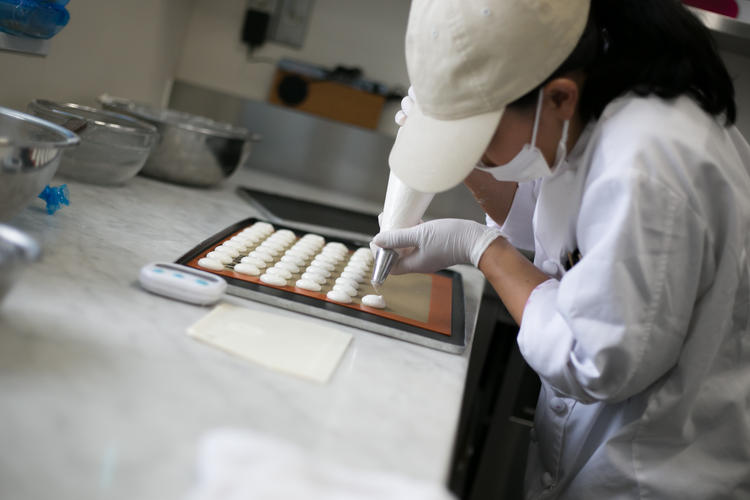 温度管理されたパティスリー専用キッチン