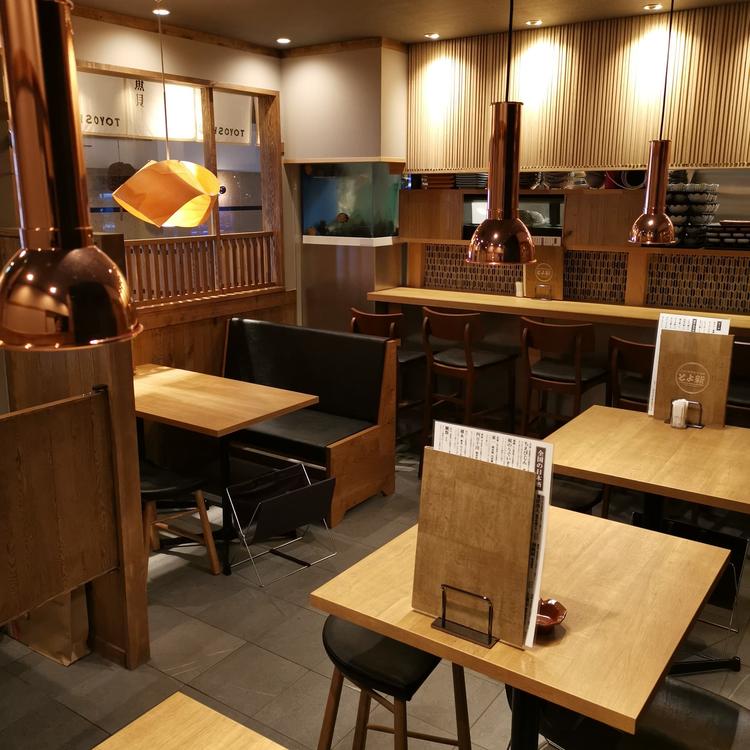 魚貝・鶏料理・日本酒 とよ新