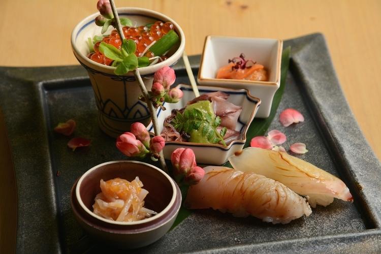四季折々の素材で