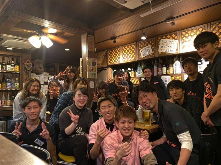既存店舗含め、沢山のスタッフが働いてます