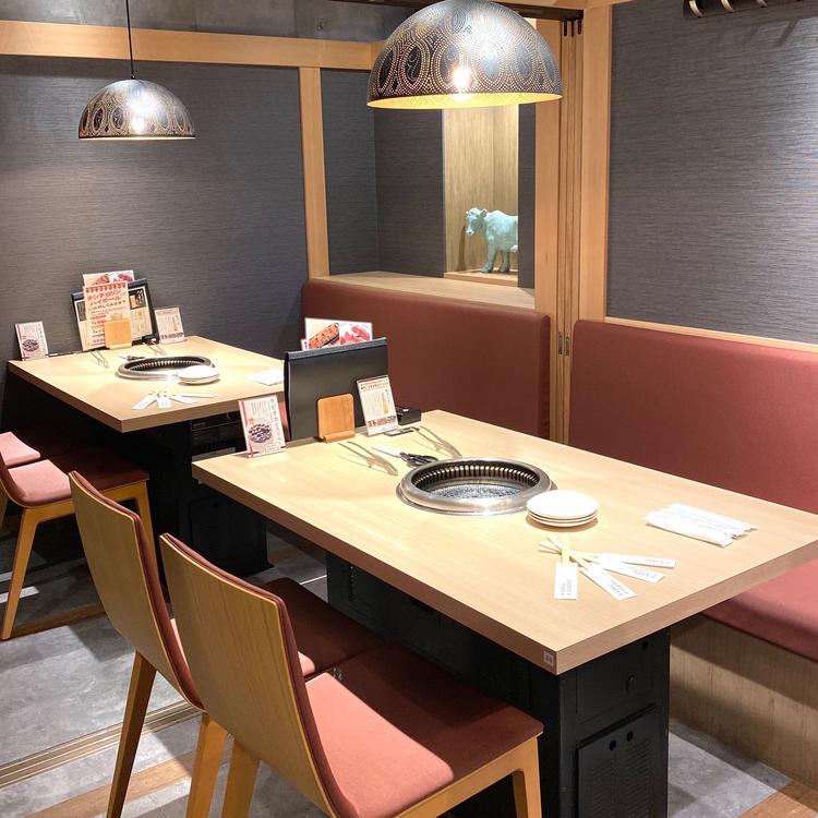 明るくきれいな店内で働きましょう!