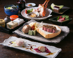 お肉だけではなく、魚介や野菜も味わえる