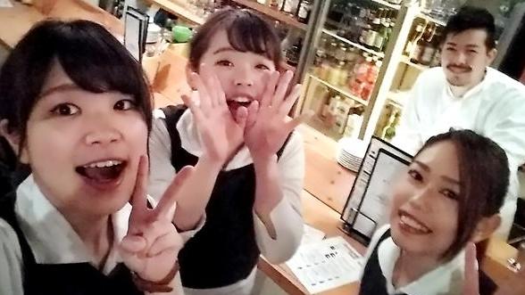 元気な接客をお願いしまーす!