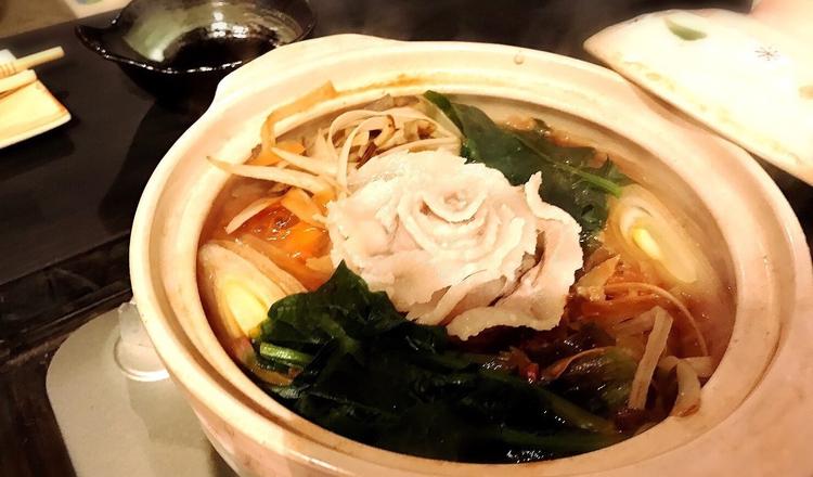 冬季限定の猪鍋