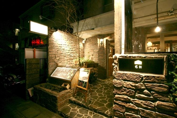 住宅街にあるオシャレなたたずまい。