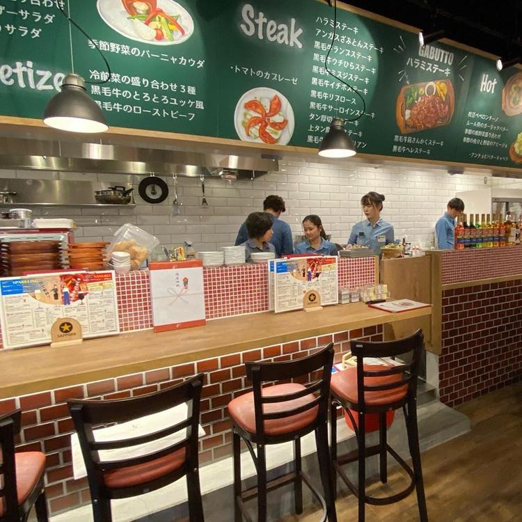 店内のチョークアートは芸術品!
