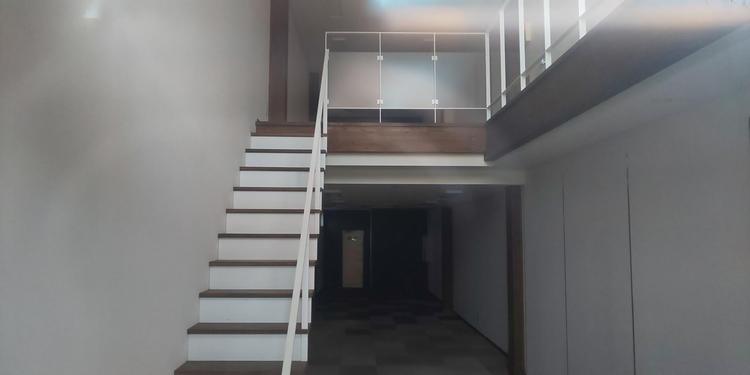 新店舗ですby内観