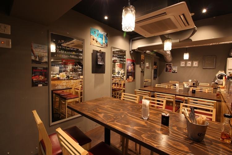 ランチからディナーまで賑わいます◎