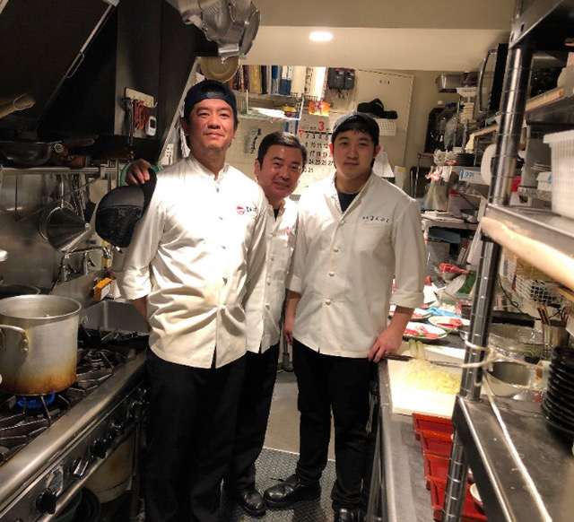 幅広い年代のスタッフが活躍中!