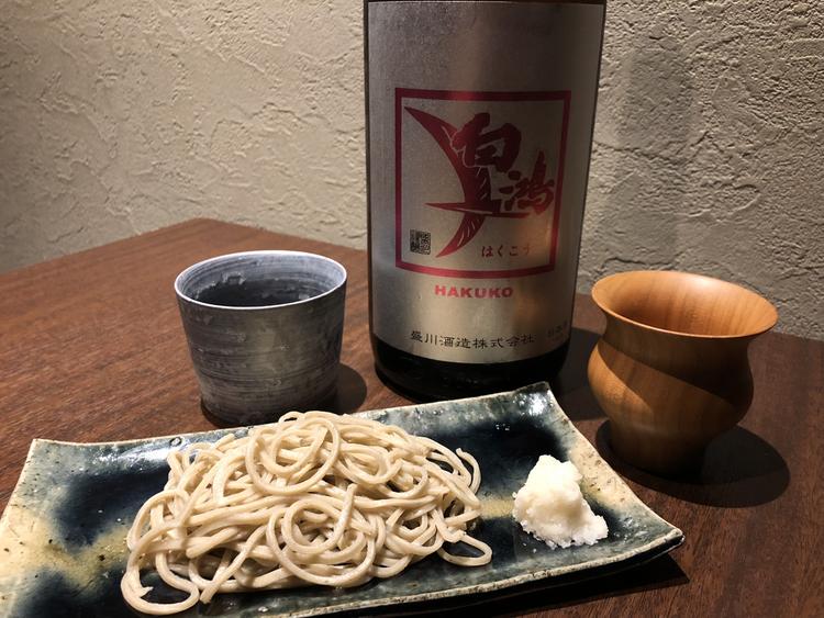 〆には店主の手打ち蕎麦