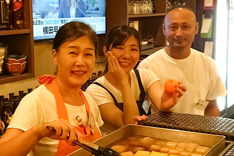 直ぐ近所の系列店。女将の居るおでん屋です