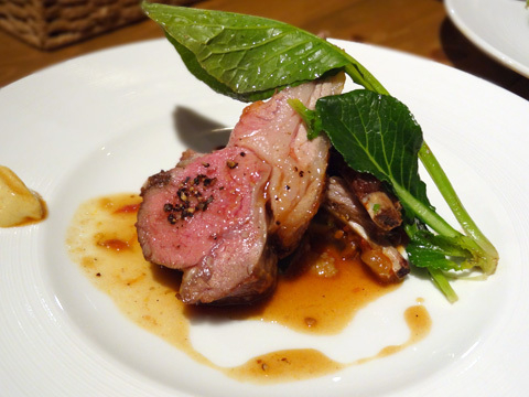 素材にこだわった自慢の料理