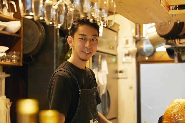 営業を仕切る店長