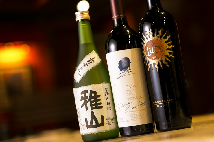 豊富なお酒を扱っております‼