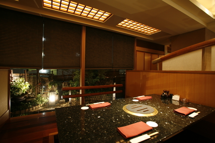 98席の広々とした店内
