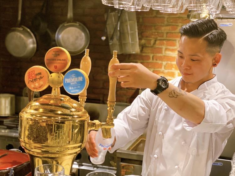 オシャレな店内で仕事が楽しい♪